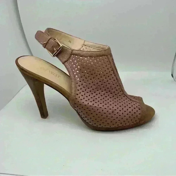 Nine West Leather stack Wooden Heel Peep Toe Sandal with Heel Strap and Buckle - Picture 1 of 16